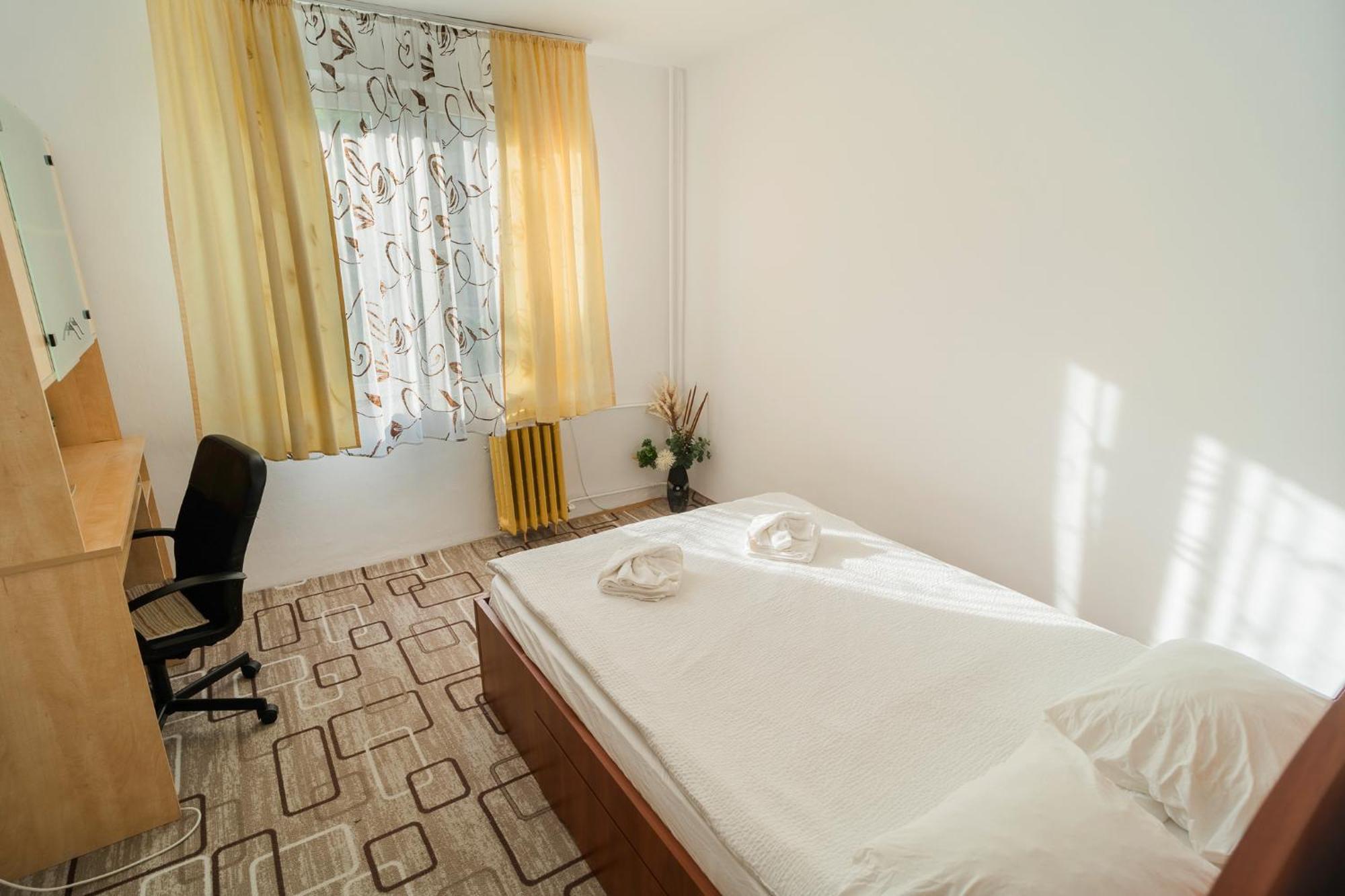 Rustic & Spacious 3Br Apartment Bucureşti Eksteriør bilde