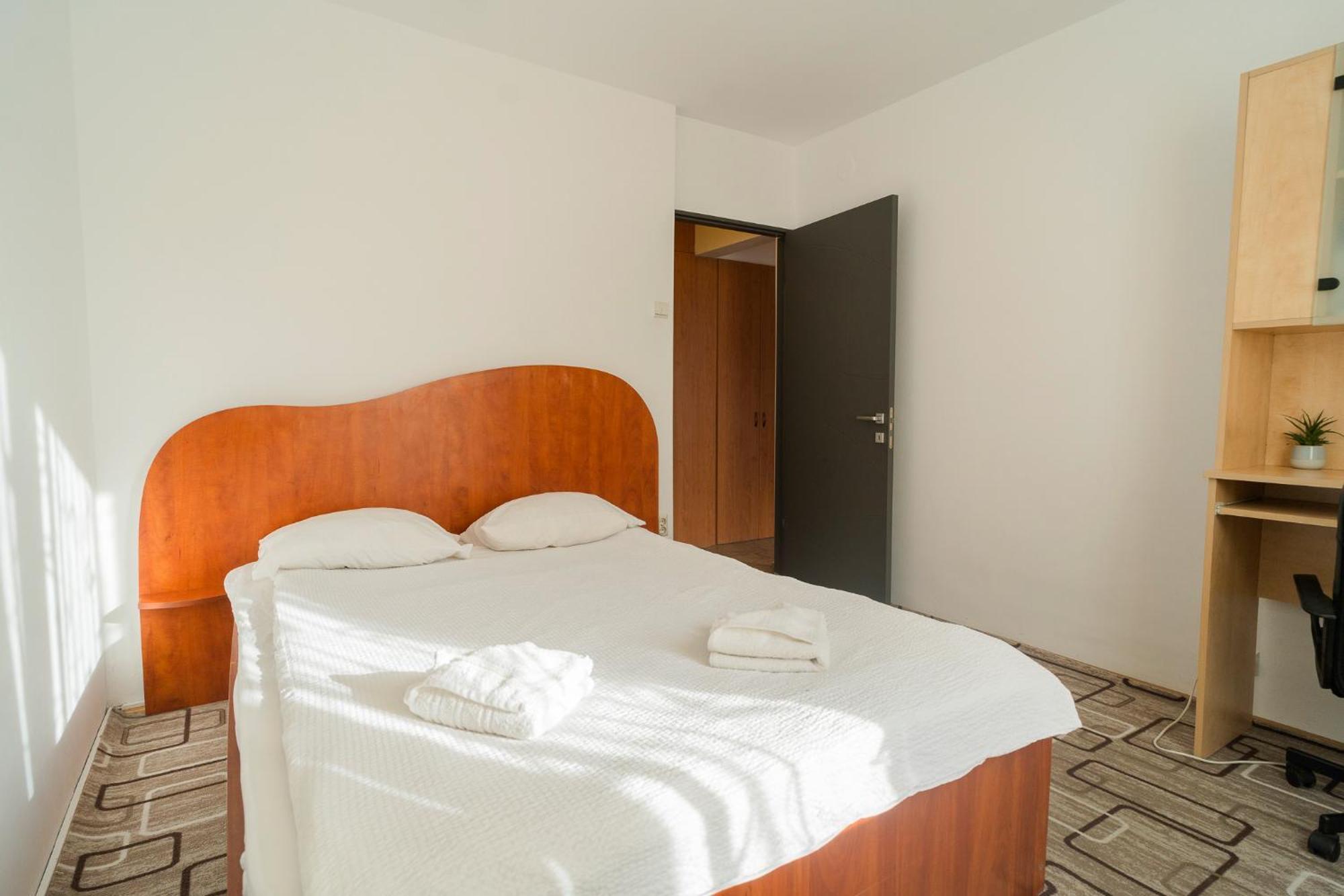 Rustic & Spacious 3Br Apartment Bucureşti Eksteriør bilde